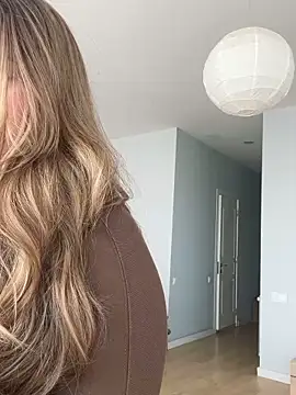 curvyflawless online show from January 30, 2025, 8:43 am