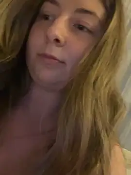 curvyflawless online show from February 1, 2025, 3:07 pm