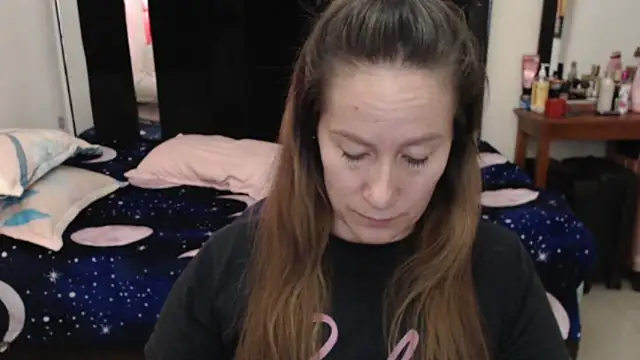 Snapshot of CATRINA-83 chatting on October 7, 2025, 11:24 pm CATRINA-83 online show from October 7, 2025, 11:24 pm