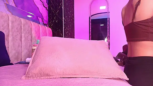 Snapshot of arl_chloee chatting on March 25, 2026, 3:12 am arl chloee online show from March 25, 2026, 3:12 am