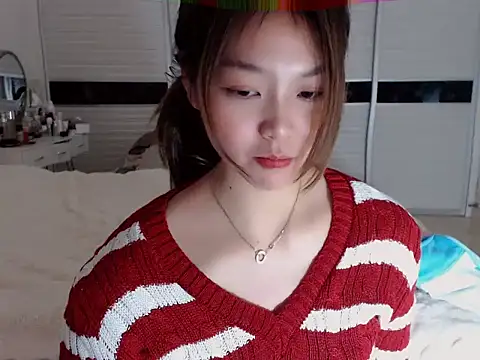 -Lucky Girl online show from December 17, 2024, 3:28 pm