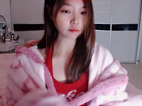 -Lucky Girl online show from December 21, 2024, 1:15 am