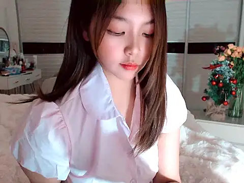 -Lucky Girl online show from December 23, 2024, 2:50 pm