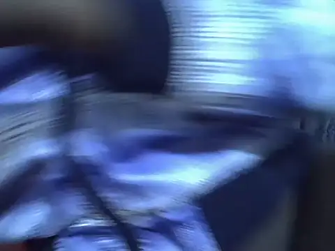 Snapshot of sweet_veee chatting on October 7, 2025, 7:22 pm sweet veee online show from October 7, 2025, 7:22 pm