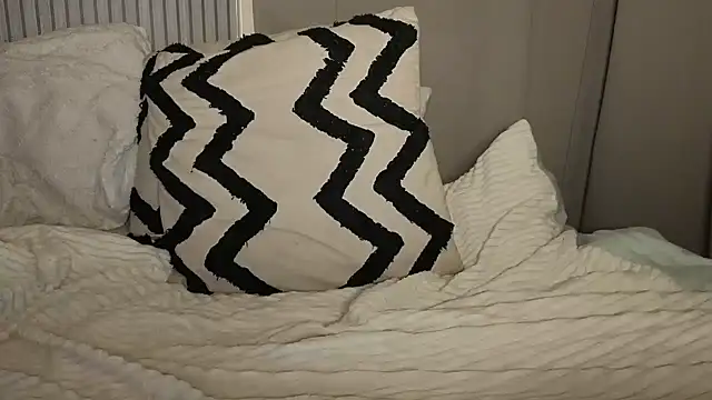 Snapshot of Sweetninaaa chatting on October 13, 2025, 8:14 am Sweetninaaa online show from October 13, 2025, 8:14 am