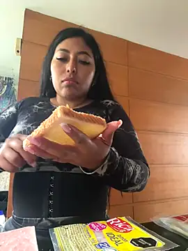 Snapshot of emmyjhonson07 chatting on September 18, 2025, 2:52 pm emmyjhonson07 online show from September 18, 2025, 2:52 pm