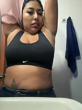 emmyjhonson07 online show from April 24, 2026, 11:23 am