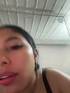 emmyjhonson07 online show from May 6, 2026, 11:59 am