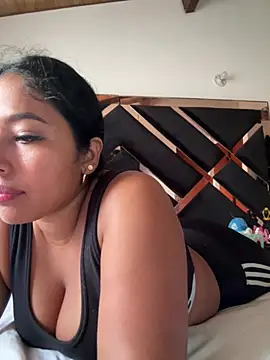 emmyjhonson07 online show from July 3, 2026, 12:55 pm