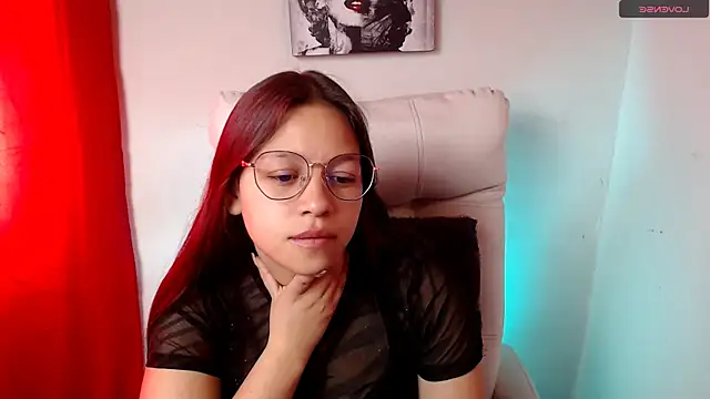 SamanthaRoldaan online show from January 15, 2025, 1:41 pm