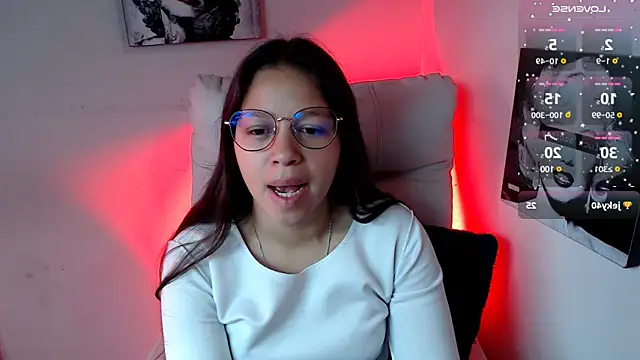 SamanthaRoldaan online show from February 28, 2025, 1:58 pm