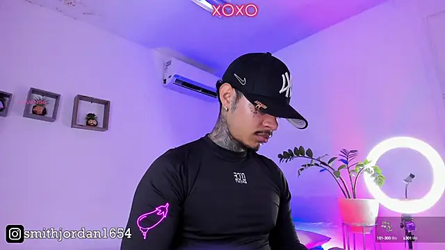 JordanSmiith  online show from January 6, 2025, 8:39 pm