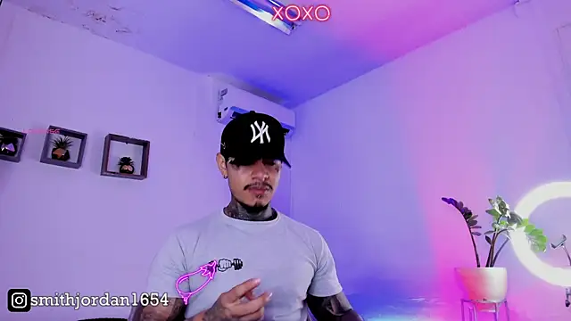 JordanSmiith  online show from January 7, 2025, 9:46 pm
