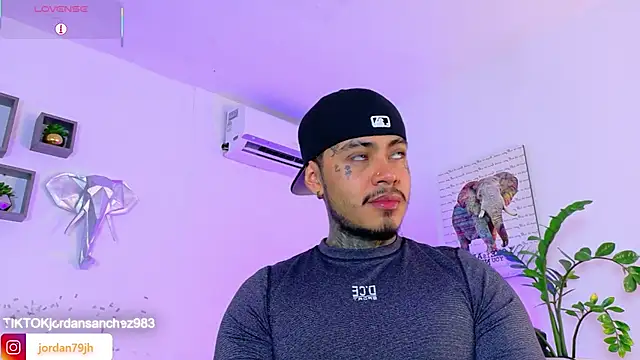 JordanSmiith  online show from May 9, 2026, 8:47 pm
