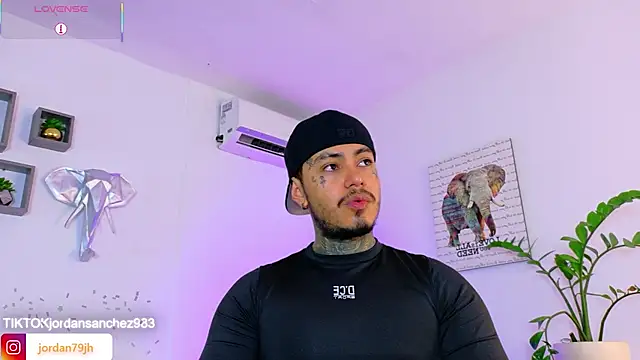 JordanSmiith  online show from June 13, 2026, 9:35 pm
