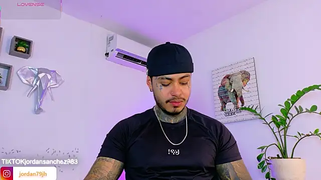 JordanSmiith  online show from June 16, 2026, 9:39 pm