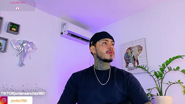 JordanSmiith  online show from June 19, 2026, 10:13 pm