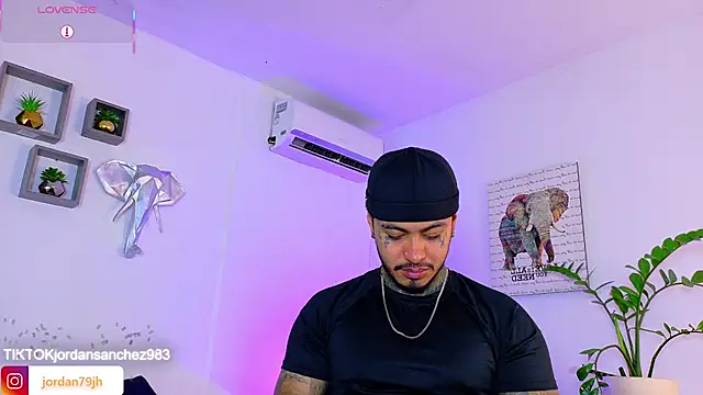 JordanSmiith  online show from June 20, 2026, 9:06 pm