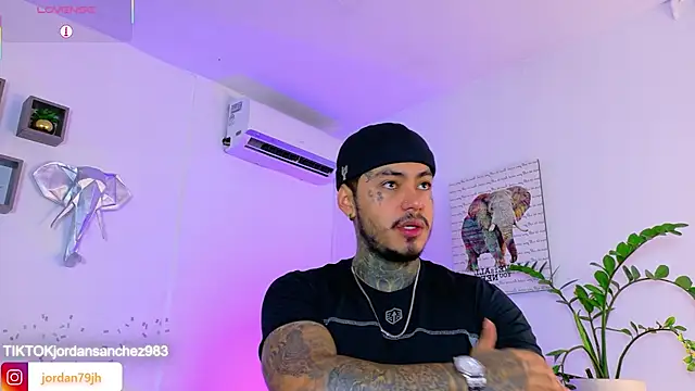 JordanSmiith  online show from June 21, 2026, 4:09 pm