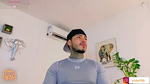 JordanSmiith  online show from June 24, 2026, 9:14 pm