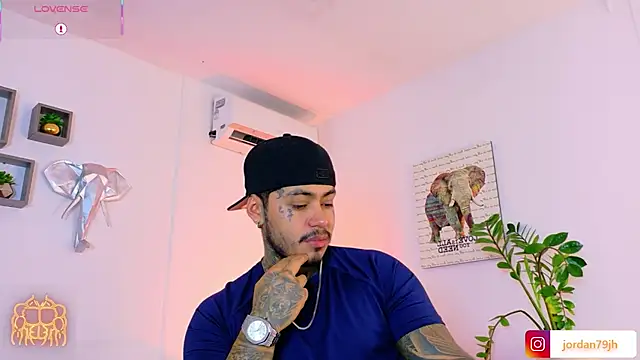 JordanSmiith  online show from June 25, 2026, 8:13 pm