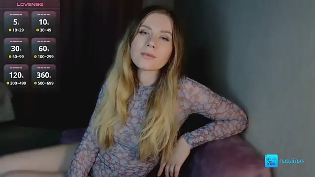 Snapshot of nagainas chatting on January 4, 2025, 10:24 pm nagainas online show from January 4, 2025, 10:24 pm