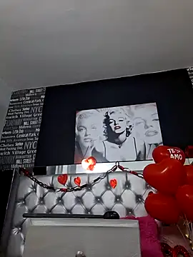  nicolehotshemale online show from February 4, 2025, 1:02 am