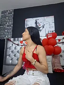  nicolehotshemale online show from February 4, 2025, 9:52 pm
