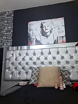  nicolehotshemale online show from March 14, 2025, 9:54 pm