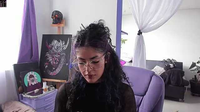 witchviolet online show from September 21, 2025, 7:04 pm