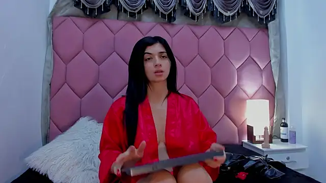 Snapshot of Linisprincehot69 chatting on February 15, 2025, 8:11 am Linisprincehot69 online show from February 15, 2025, 8:11 am