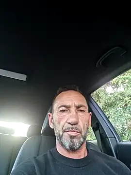 nacheteaaa online show from November 5, 2025, 4:07 pm