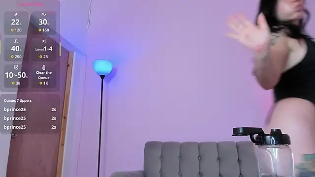 zoe6x online show from March 18, 2026, 6:00 pm