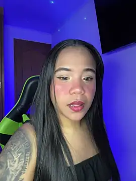 Snapshot of leila_22 chatting on July 18, 2026, 3:05 pm leila 22 online show from July 18, 2026, 3:05 pm