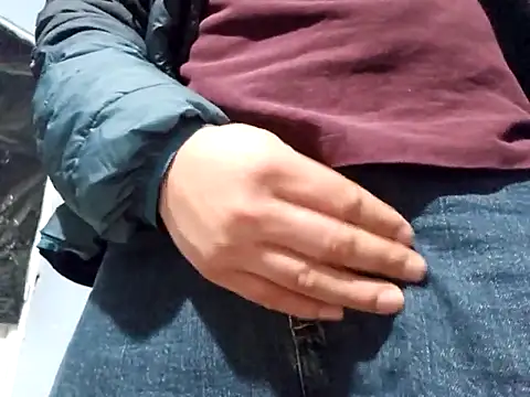 Snapshot of Pnstrokes chatting on February 22, 2025, 4:40 am Pnstrokes online show from February 22, 2025, 4:40 am