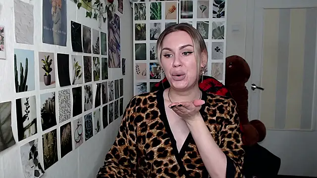 CapriScorpion online show from September 16, 2025, 2:40 pm