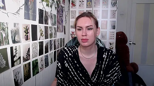 CapriScorpion online show from February 23, 2026, 12:57 pm