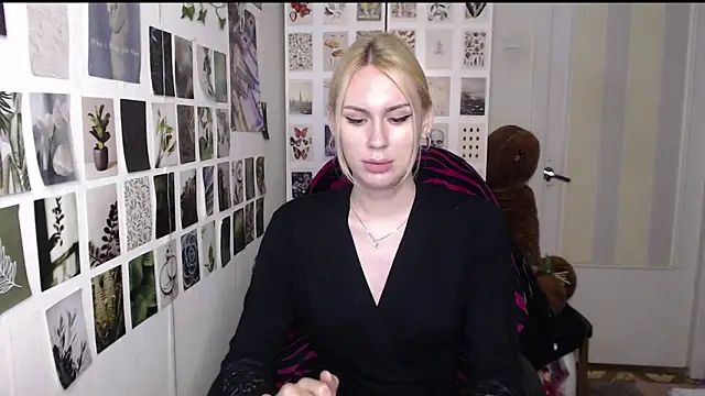 CapriScorpion online show from June 18, 2026, 1:37 pm