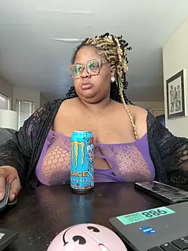 kweenxkarma online show from March 17, 2025, 6:53 pm