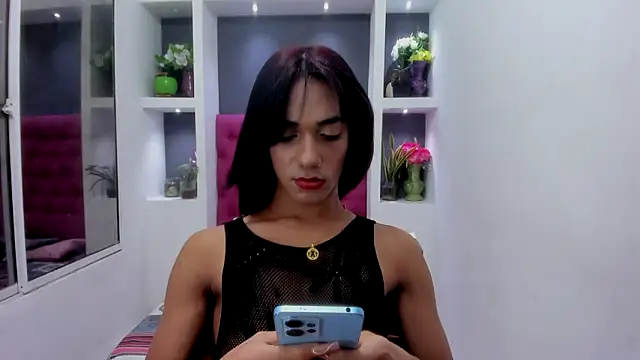 KatrinaQueen1 online show from January 6, 2025, 8:18 pm