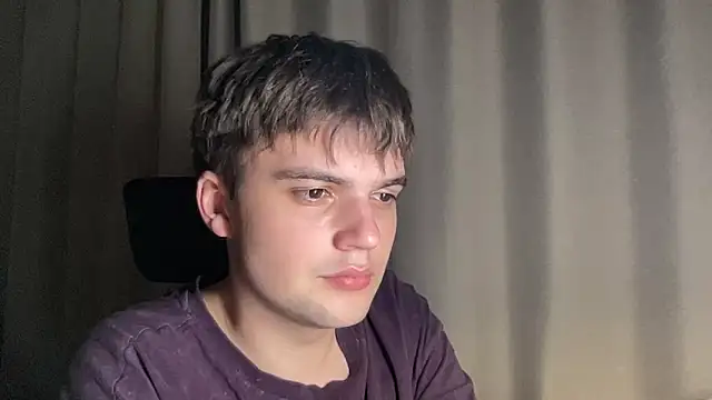 Snapshot of superfluboy_ chatting on October 24, 2025, 8:27 pm superfluboy online show from October 24, 2025, 8:27 pm