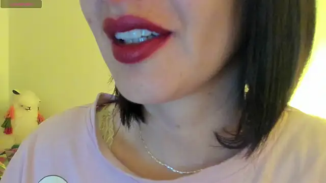 Snapshot of queen_fetish chatting on September 18, 2025, 10:17 am queen fetish online show from September 18, 2025, 10:17 am