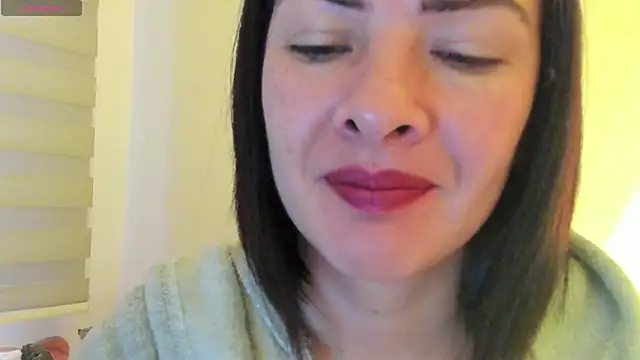 Snapshot of queen_fetish chatting on September 22, 2025, 10:39 am queen fetish online show from September 22, 2025, 10:39 am