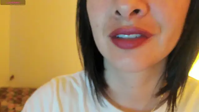 Snapshot of queen_fetish chatting on September 24, 2025, 10:29 am queen fetish online show from September 24, 2025, 10:29 am