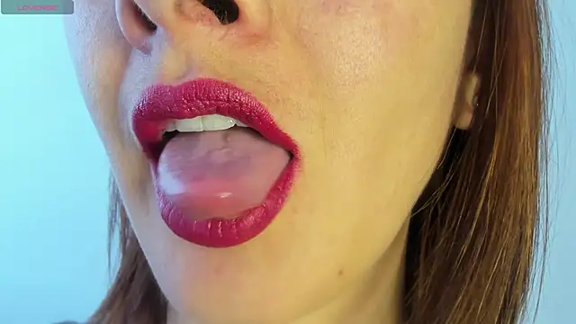 Snapshot of queen_fetish chatting on April 26, 2026, 2:48 pm queen fetish online show from April 26, 2026, 2:48 pm