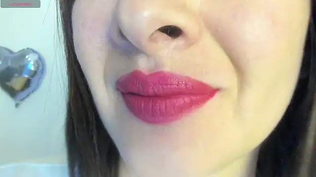 queen fetish online show from June 10, 2026, 10:14 am