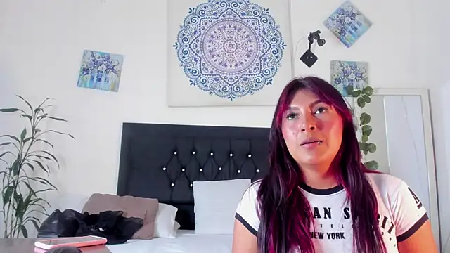 Snapshot of evelynjohnsoon chatting on January 8, 2025, 6:41 pm evelynjohnsoon online show from January 8, 2025, 6:41 pm