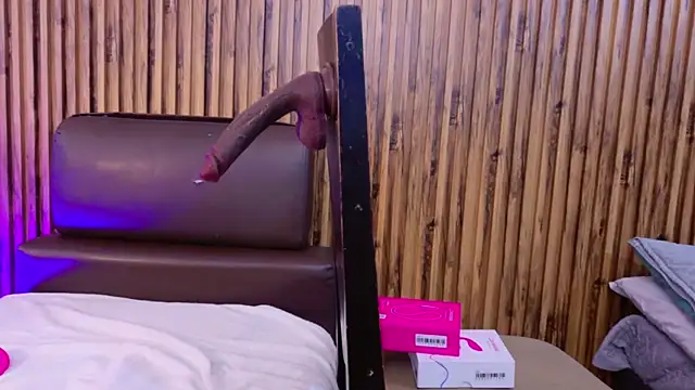 Snapshot of evelynjohnsoon chatting on October 14, 2025, 12:06 pm evelynjohnsoon online show from October 14, 2025, 12:06 pm