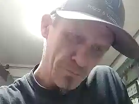 Snapshot of ironwood420 chatting on December 29, 2024, 10:12 am ironwood420 online show from December 29, 2024, 10:12 am