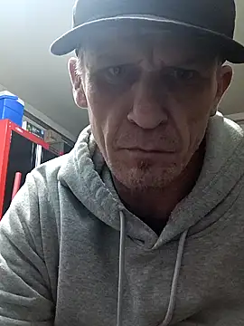 Snapshot of ironwood420 chatting on February 10, 2025, 1:33 pm ironwood420 online show from February 10, 2025, 1:33 pm